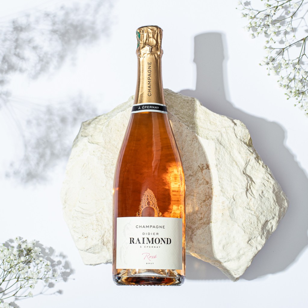 bouteille-champagne-gamme-mise-en-scene-craie-gypsophile